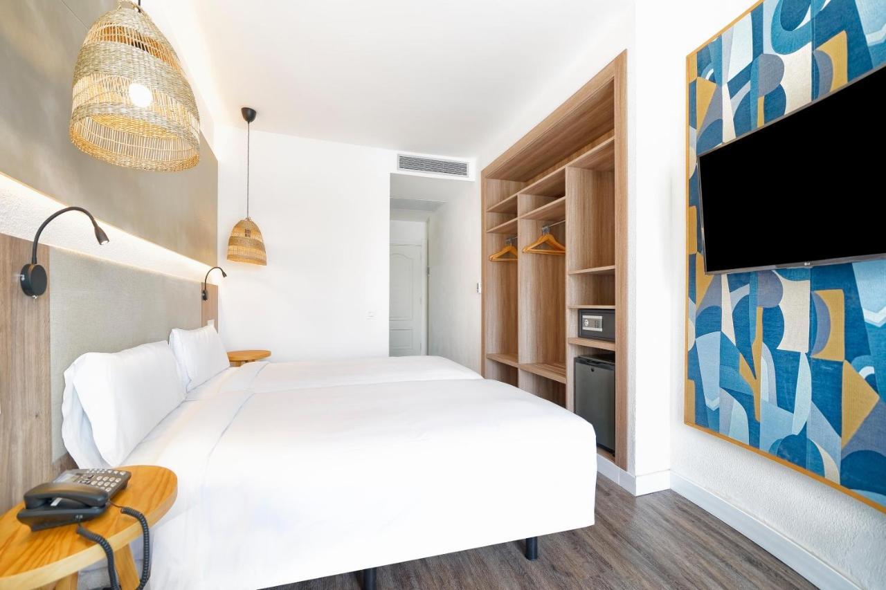 Standard Double Room,1418010729:JPEG