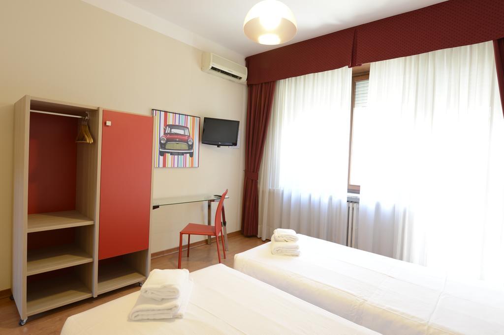 Triple Room,1209324010:JPEG