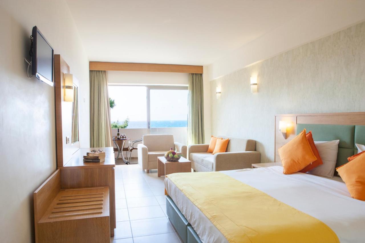 Standard Double or Twin Room Sea View