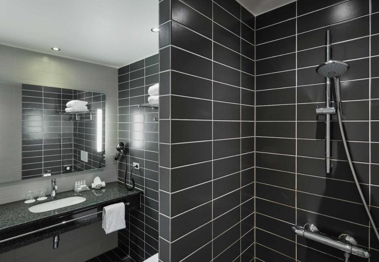 Standard Twin Room City View High Floor