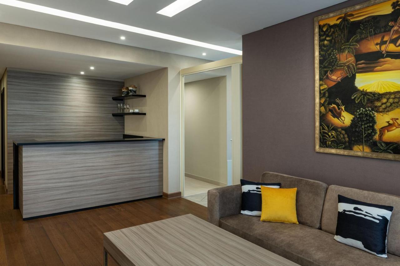One-Bedroom King Suite