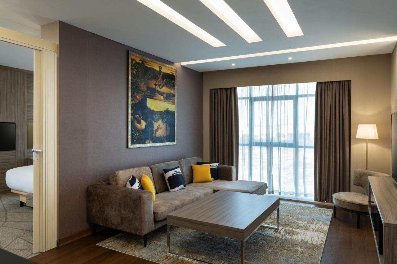 One-Bedroom King Suite