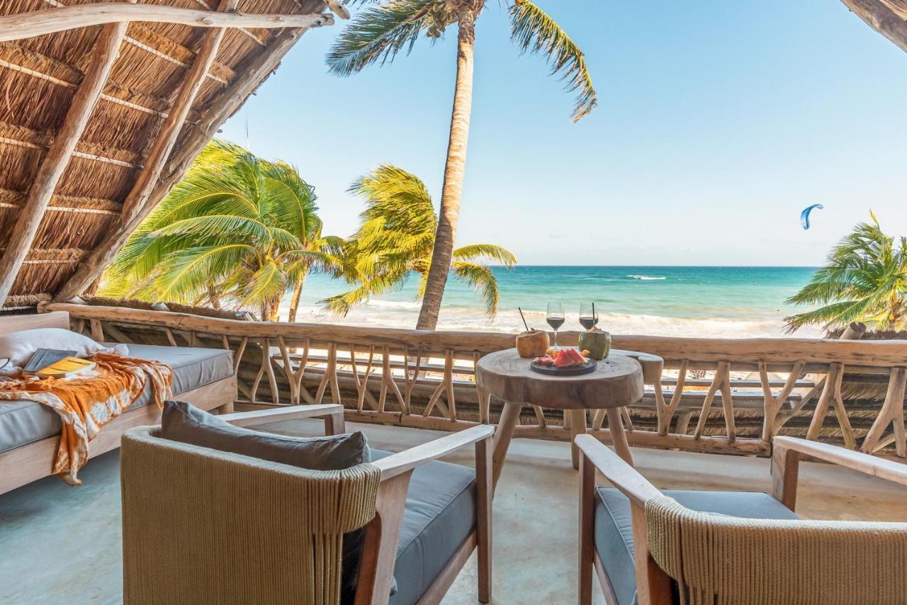 Master Suite Beach front Top level