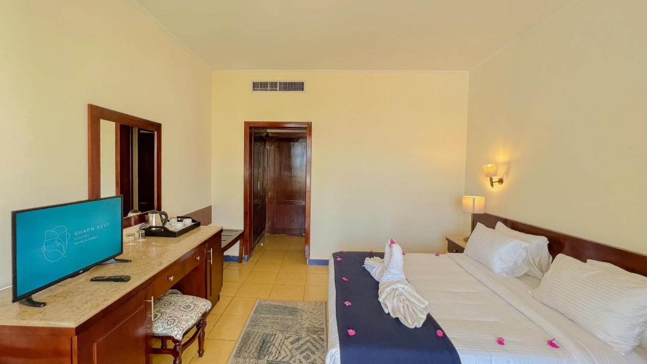Double or Twin Room Pool View