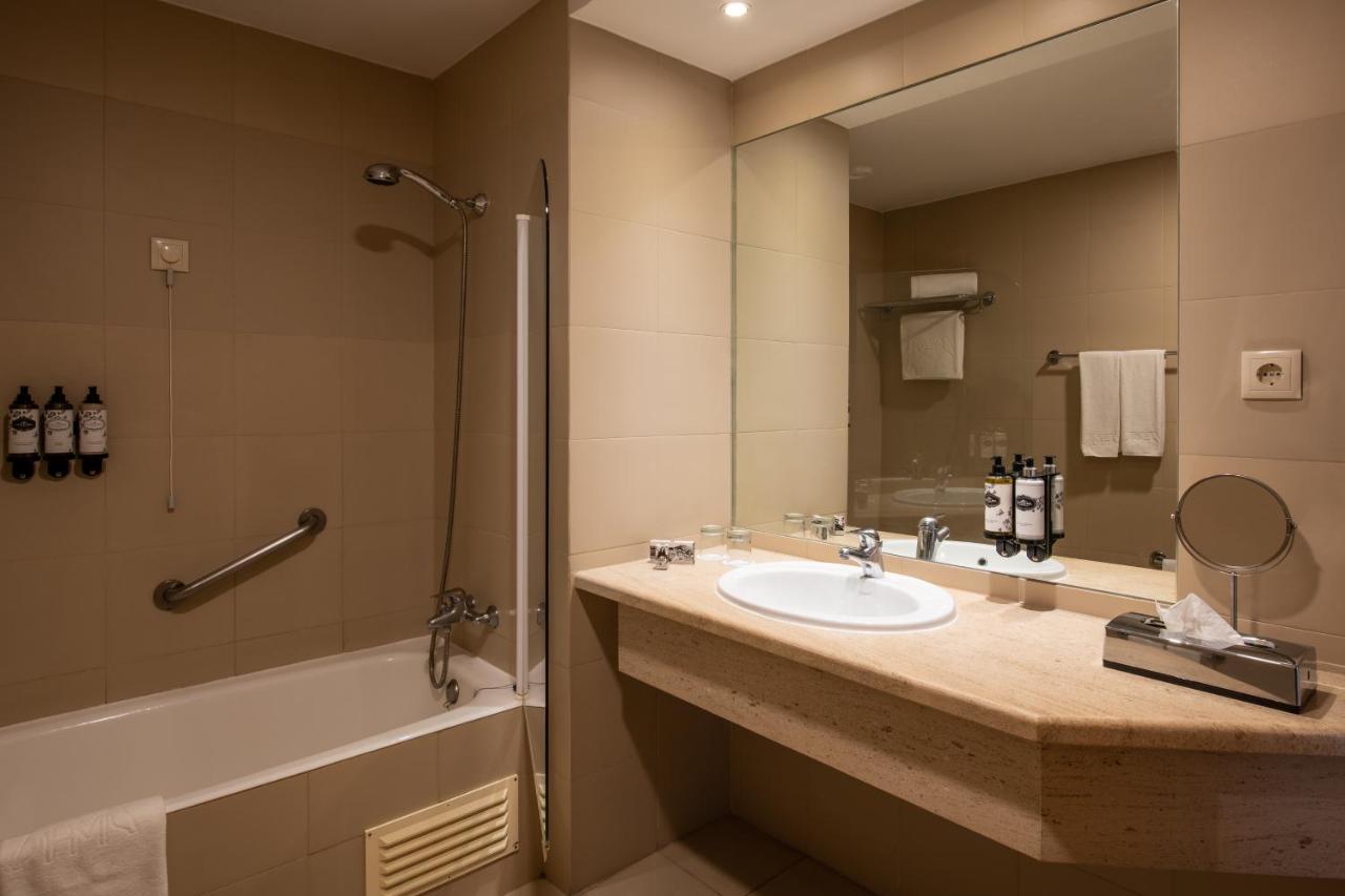 Deluxe Double or Twin Room Balcony