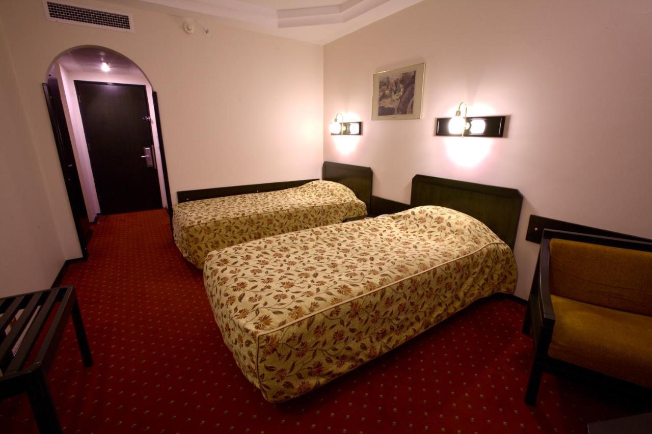 Pokój Trzyosobowy typu Deluxe z widokiem na morze