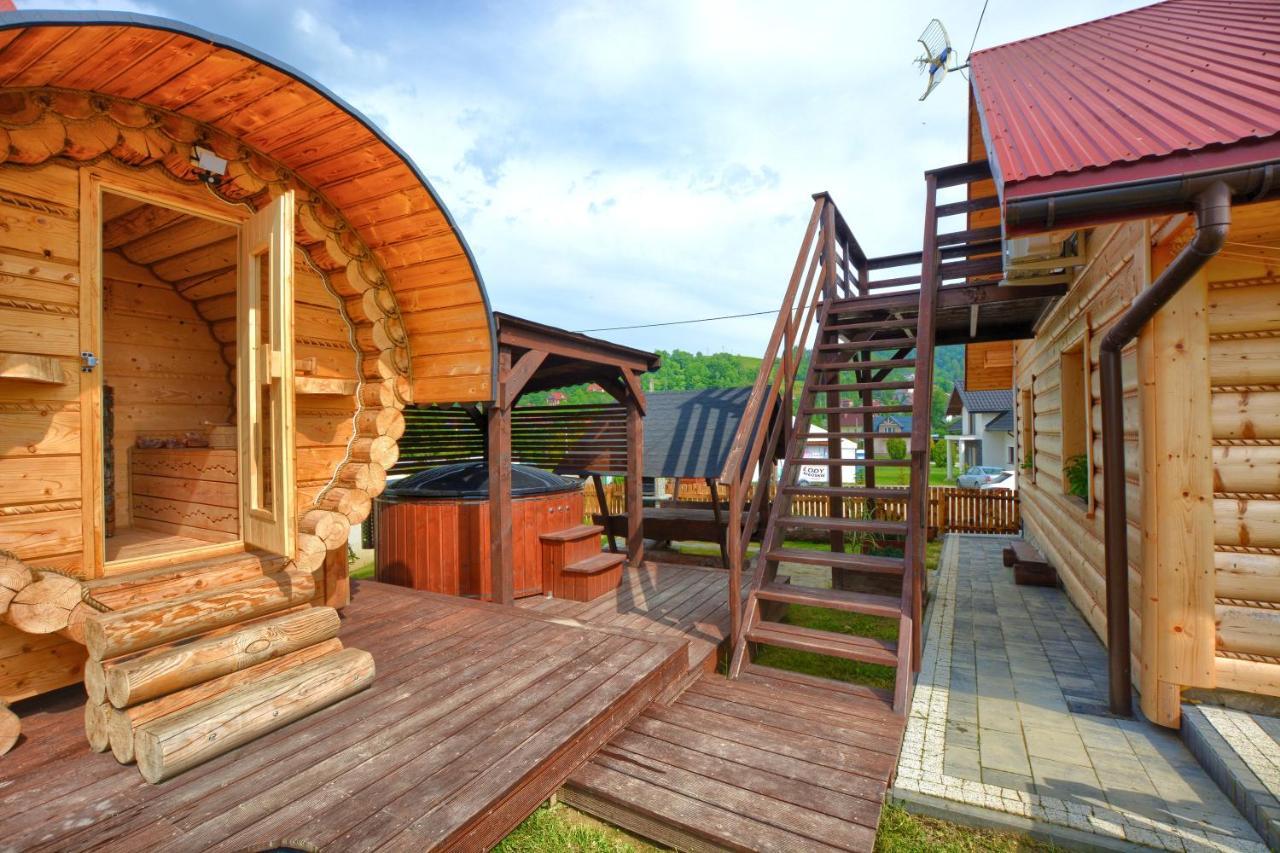 Classic Family Room,1714106628:JPEG