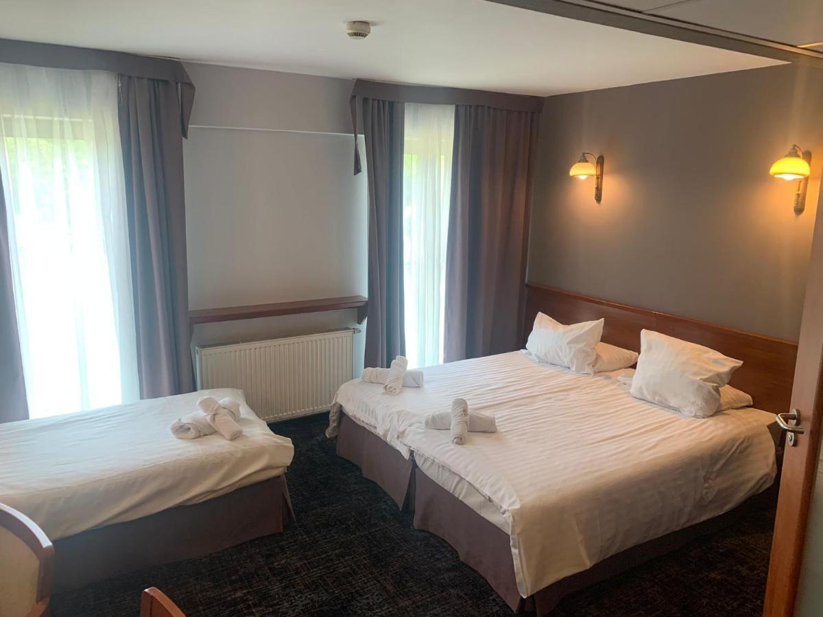 Triple Room,1588070532:JPEG