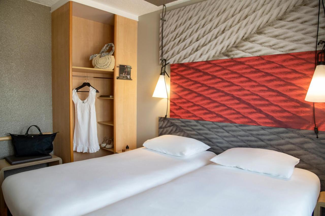 Standard Room Two Single Beds