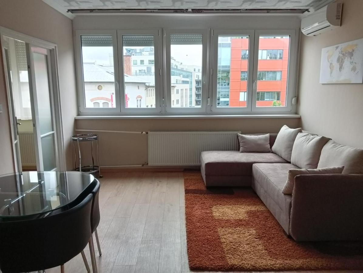 Pokój z 2 łóżkami pojedynczymi i balkonem