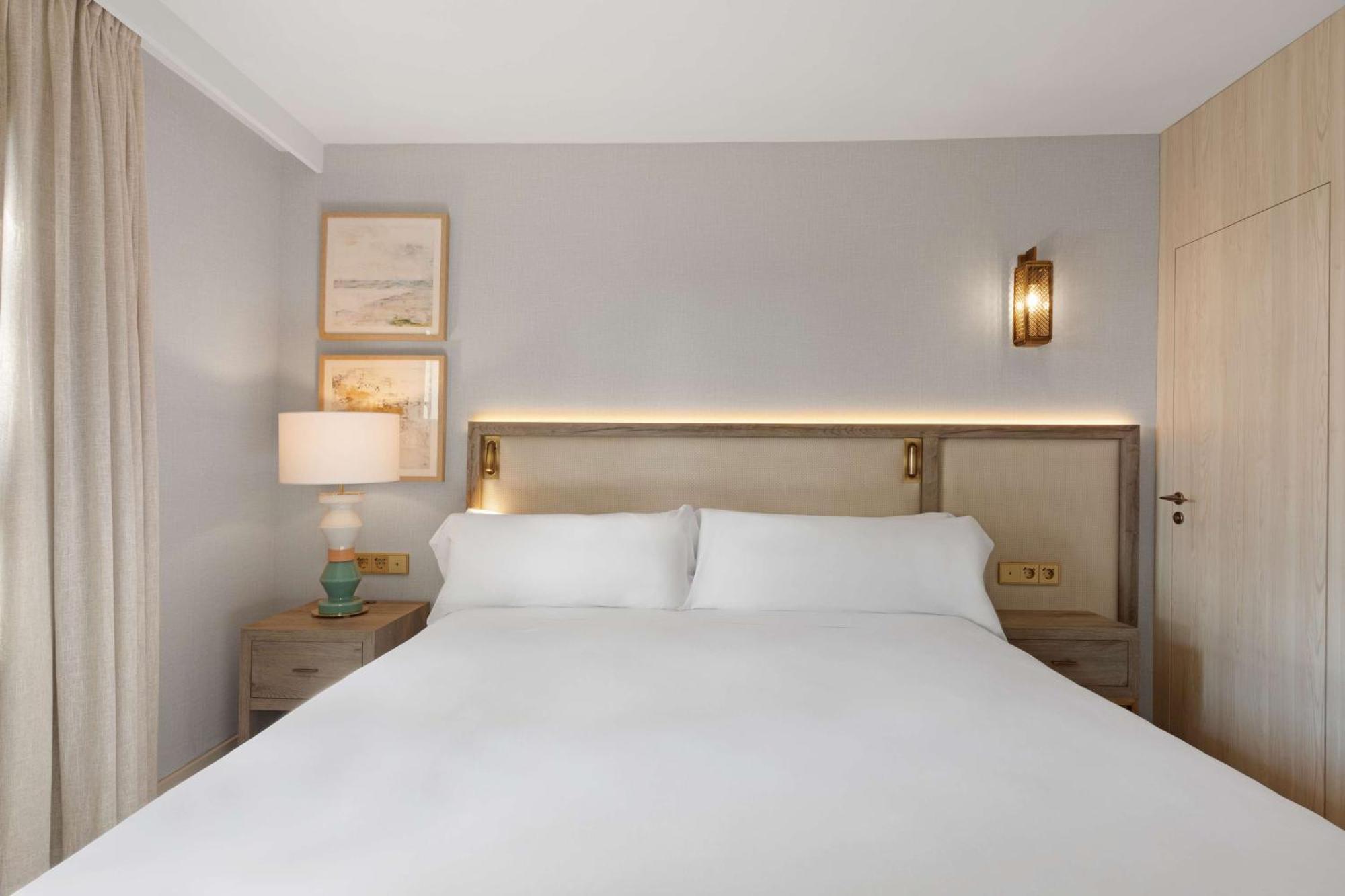 Apartament rodzinny typu Suite z 2 sypialniami i łóżkiem typu king-size