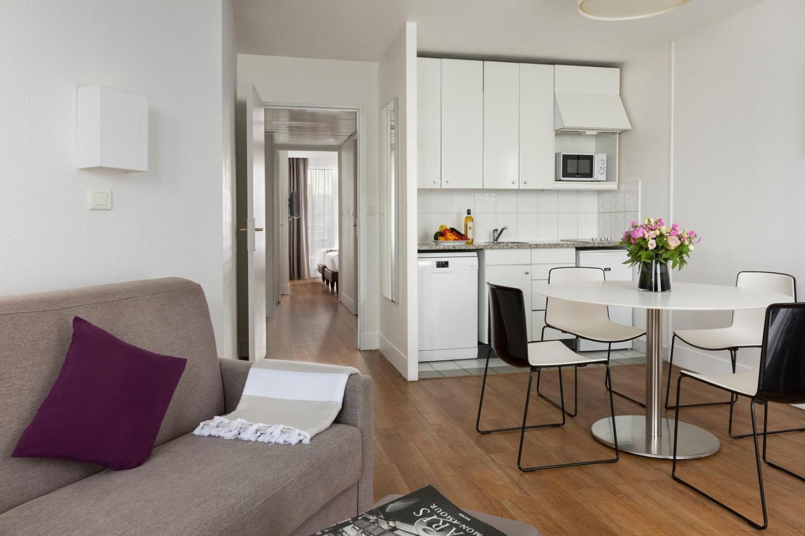 Deluxe Apartment