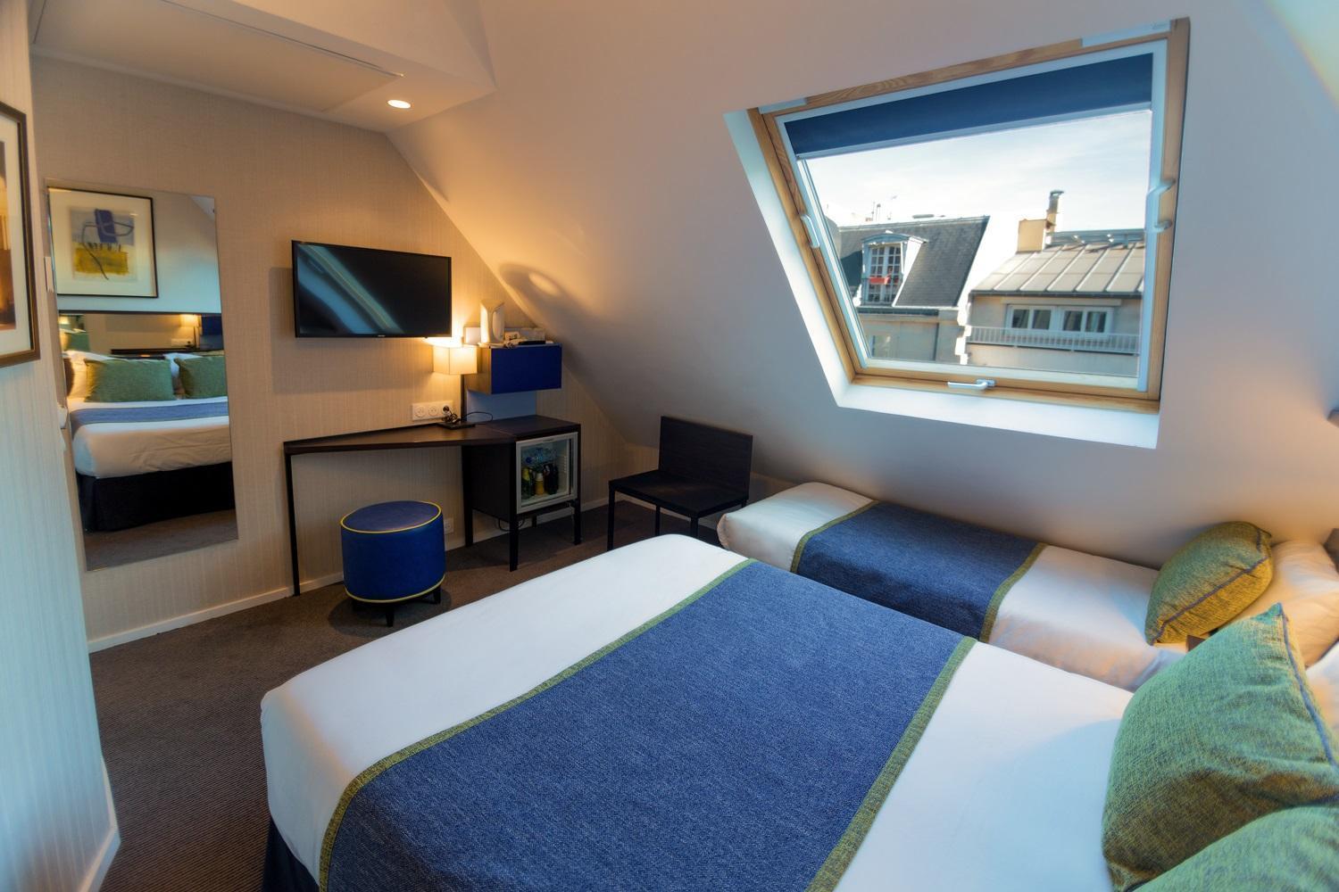 Triple Room