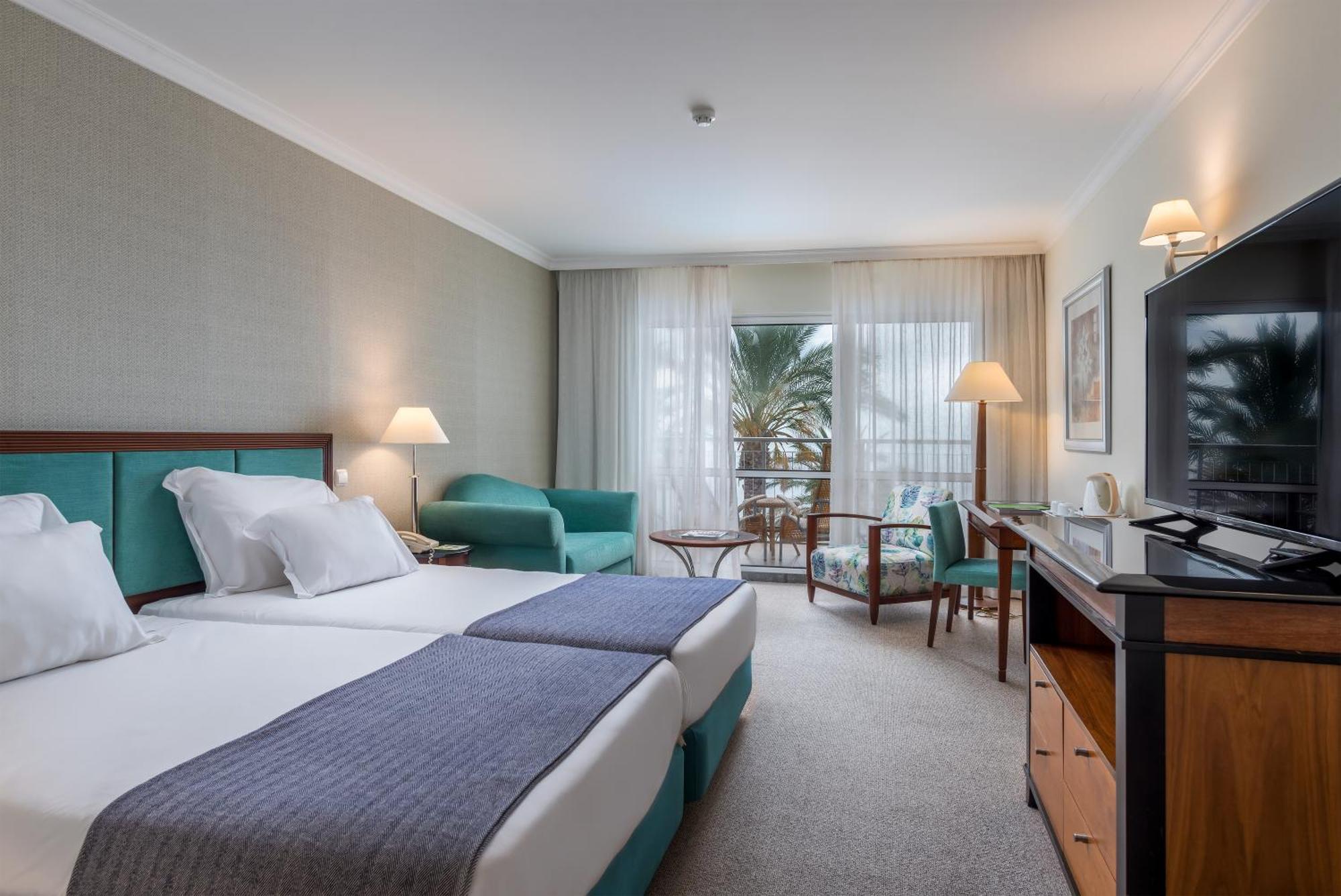 Classic Double or Twin Room Sea View Extra Bed