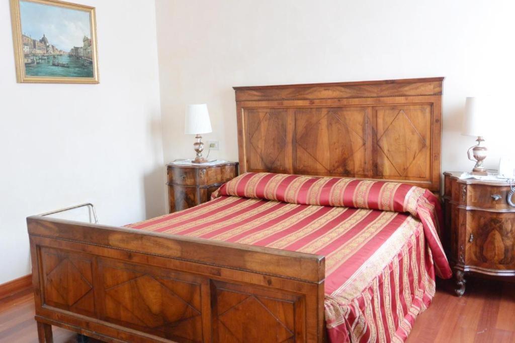 Standard Double Room,1433437753:JPEG