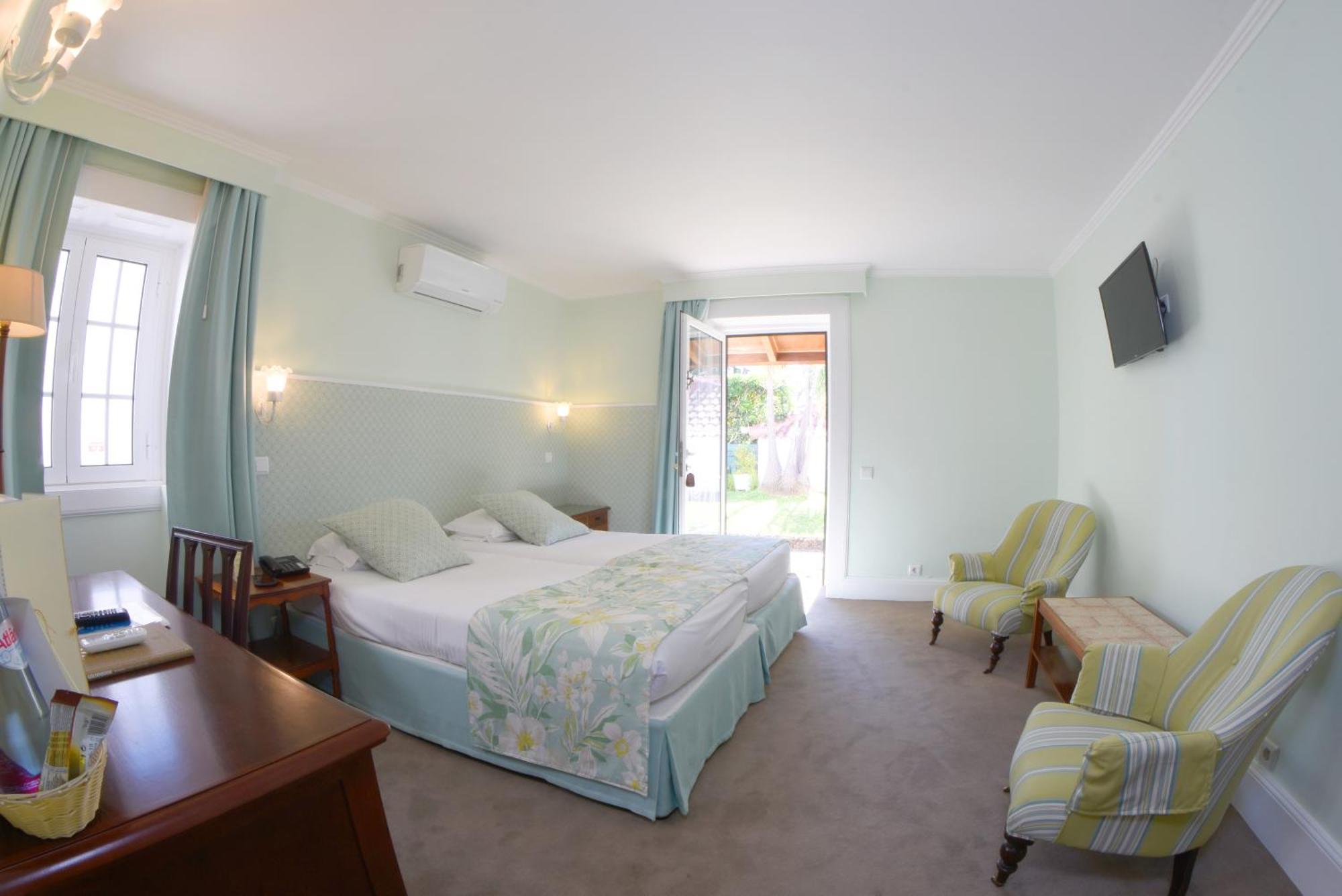 Double or Twin Room Garden View