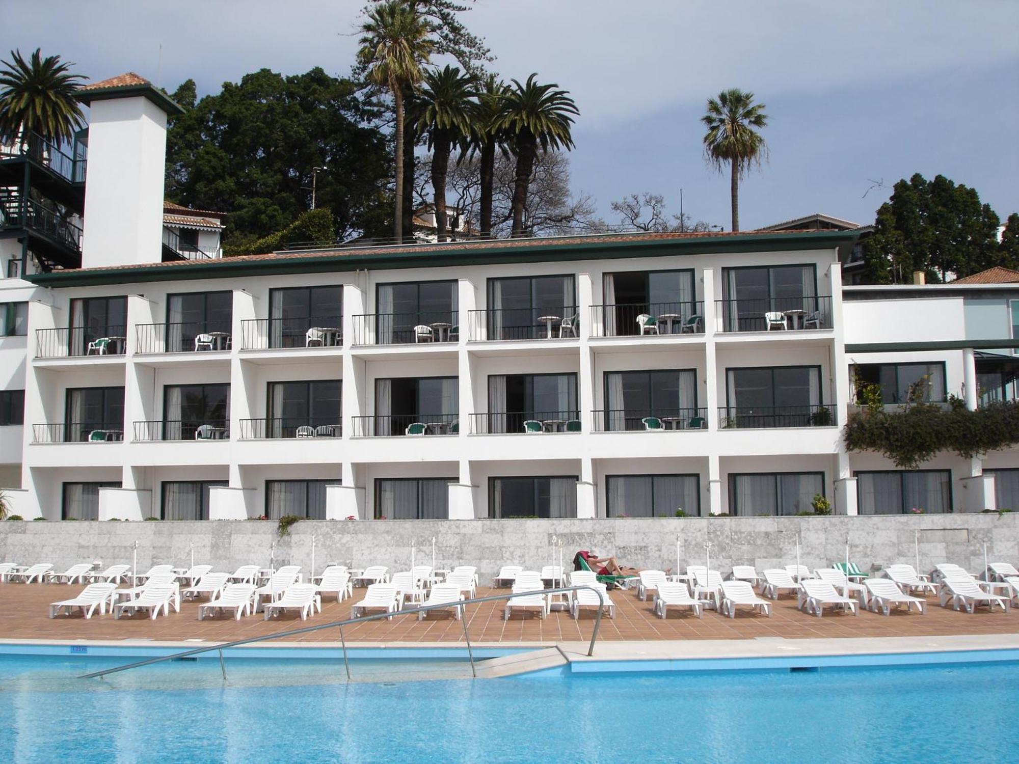 Double or Twin Room Pool Side