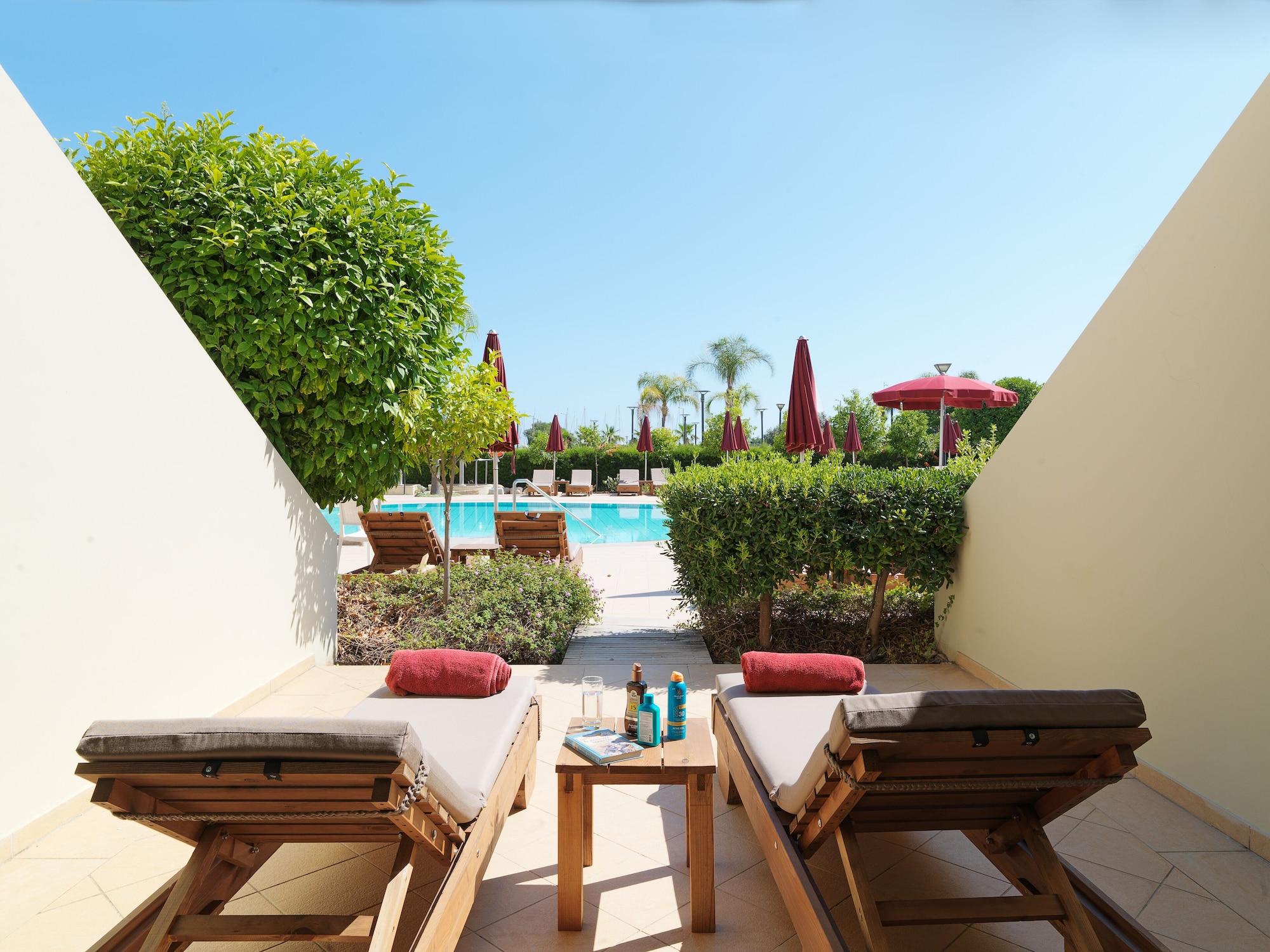 Executive Pool Level Room Terrace