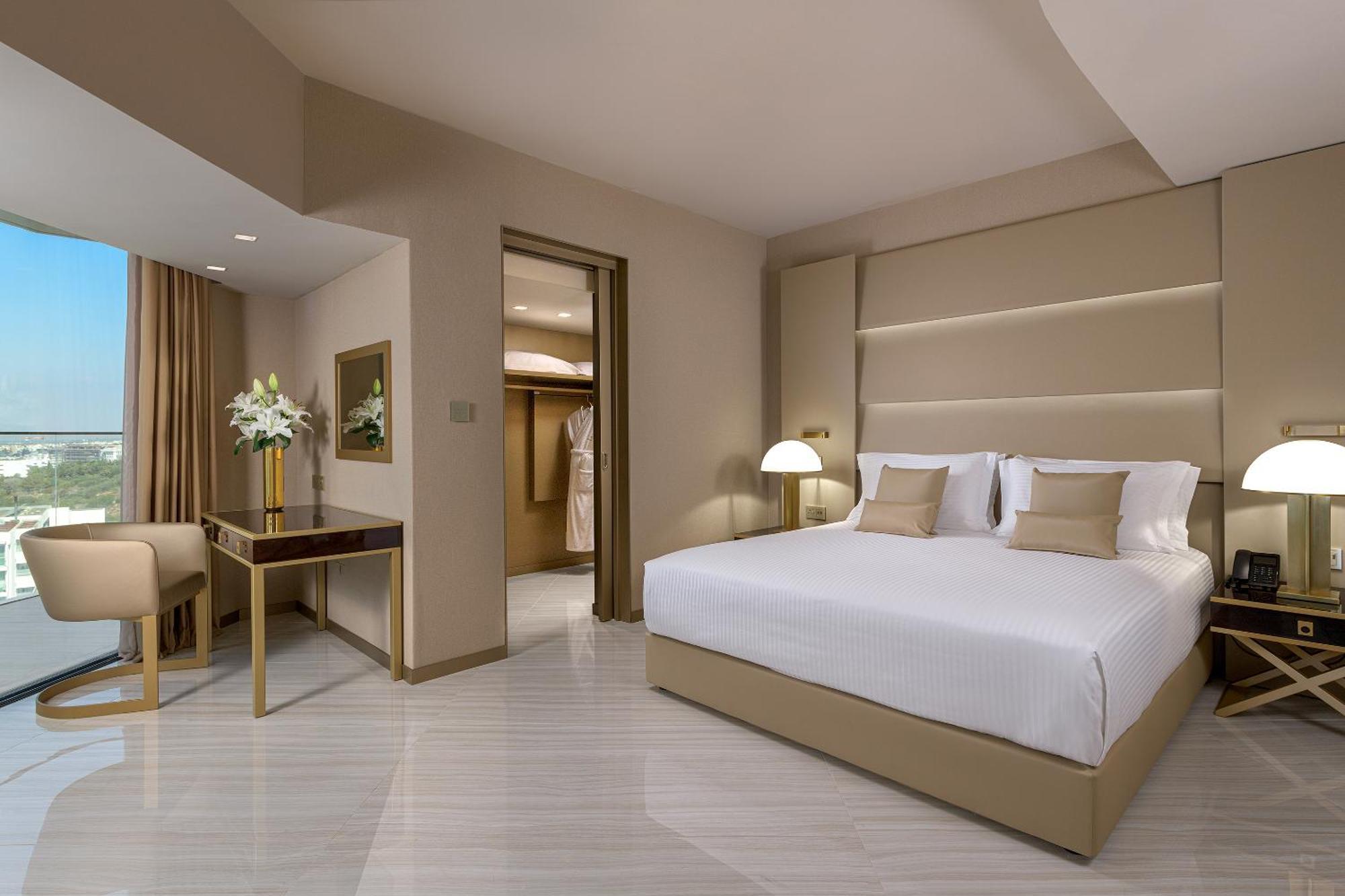 Signature Suite Sea View