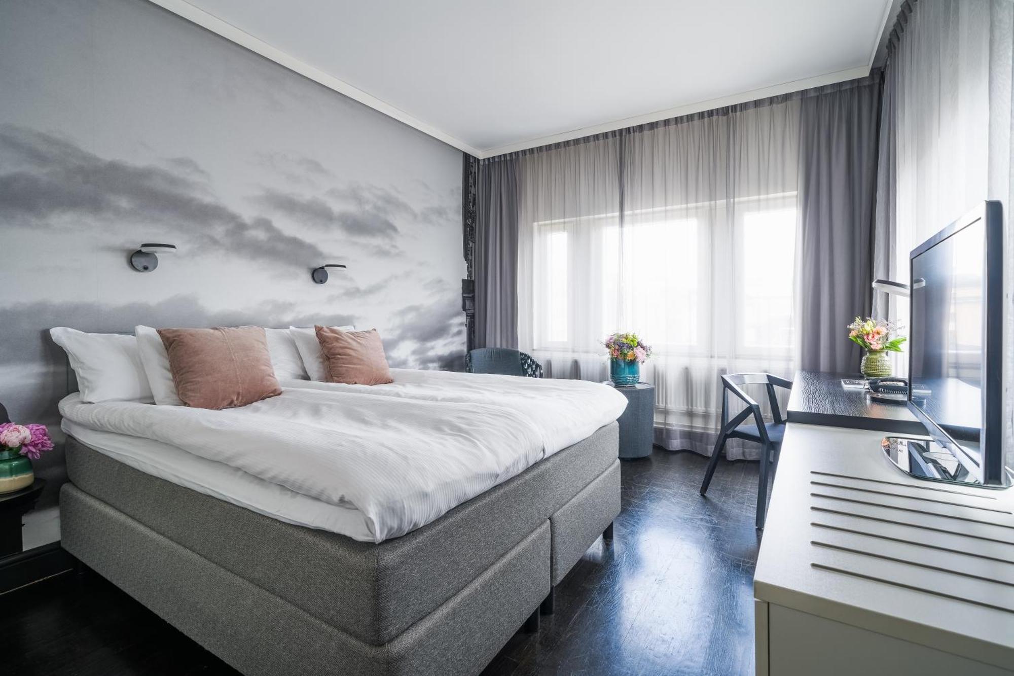 Superior Queen Room 160cm bed