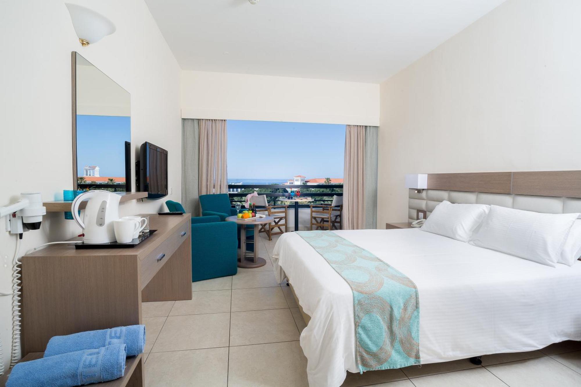 Double or Twin Room Pool View