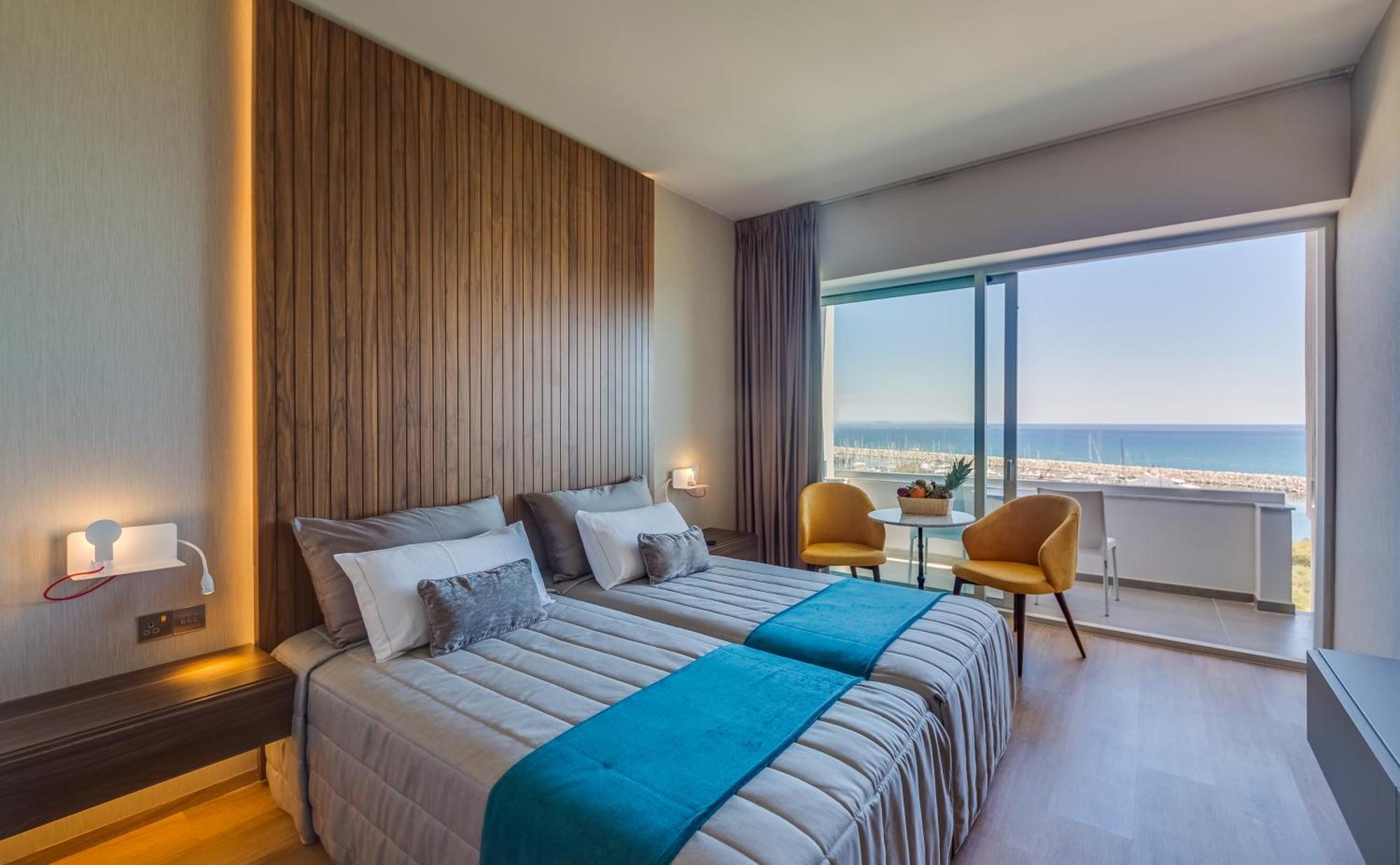 Two Connecting Twin Sea View Rooms