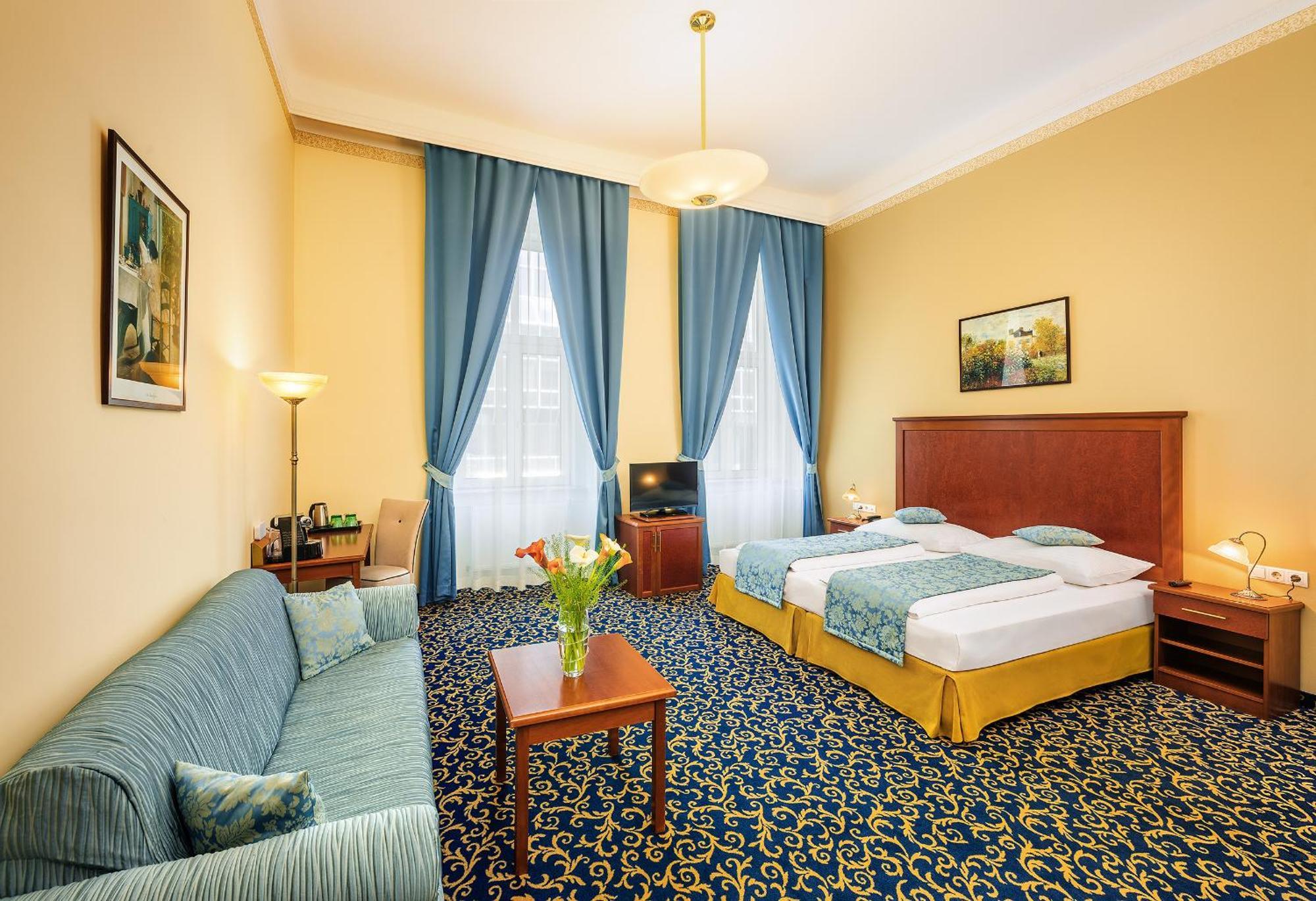 Junior Suite