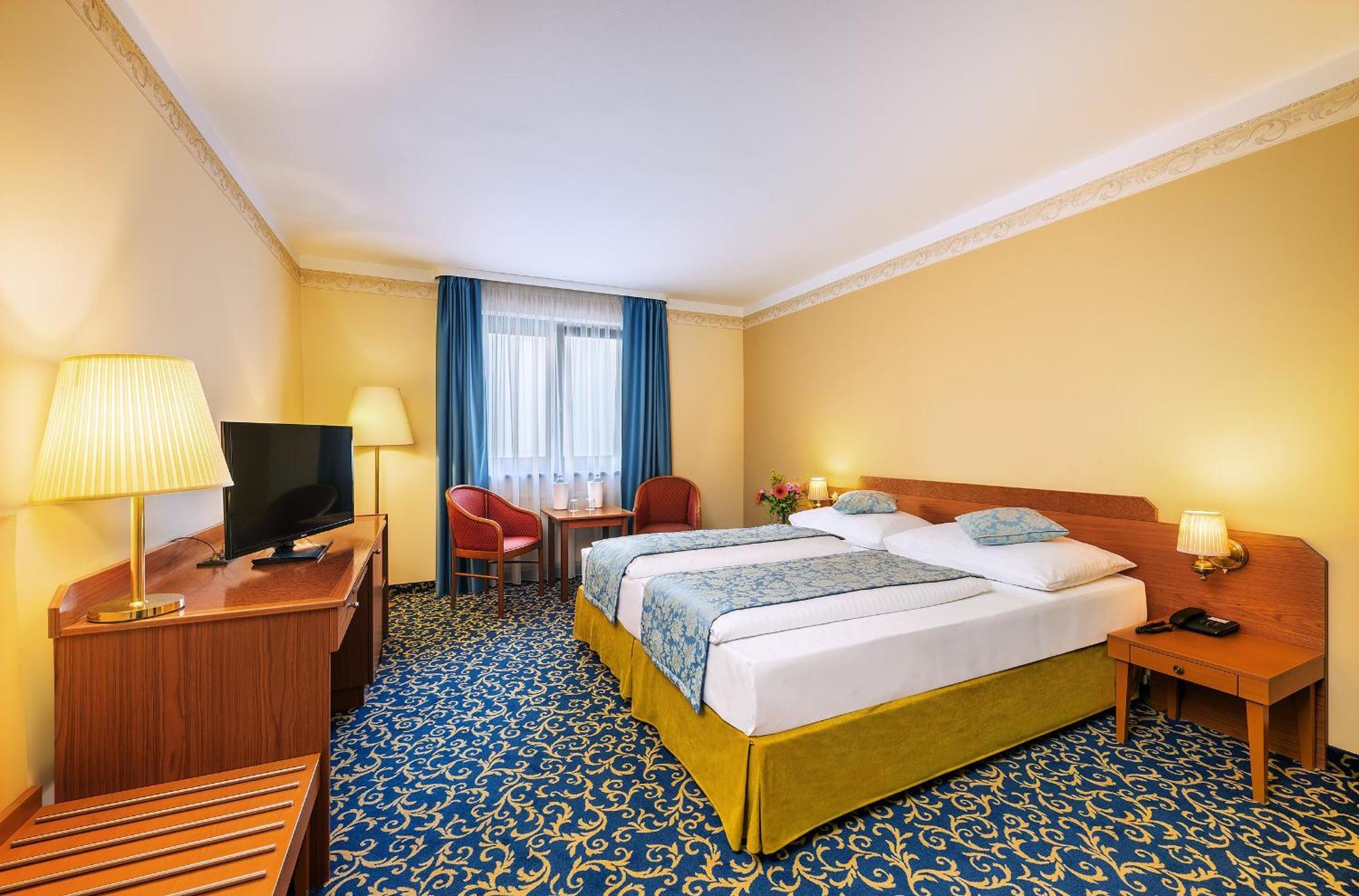 Standard Double Room,1434221854:JPEG