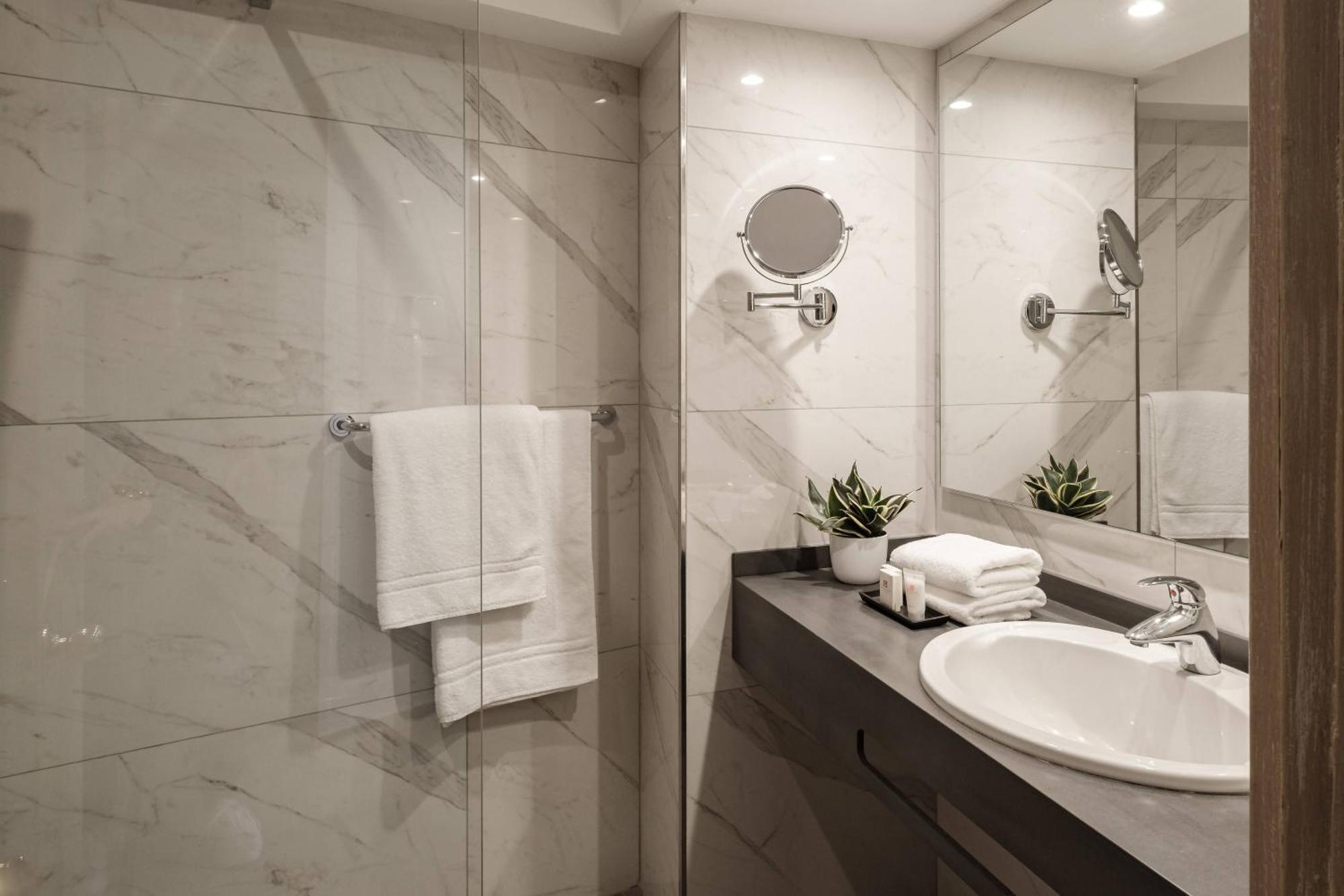 Standard Double or Twin Room Sea View