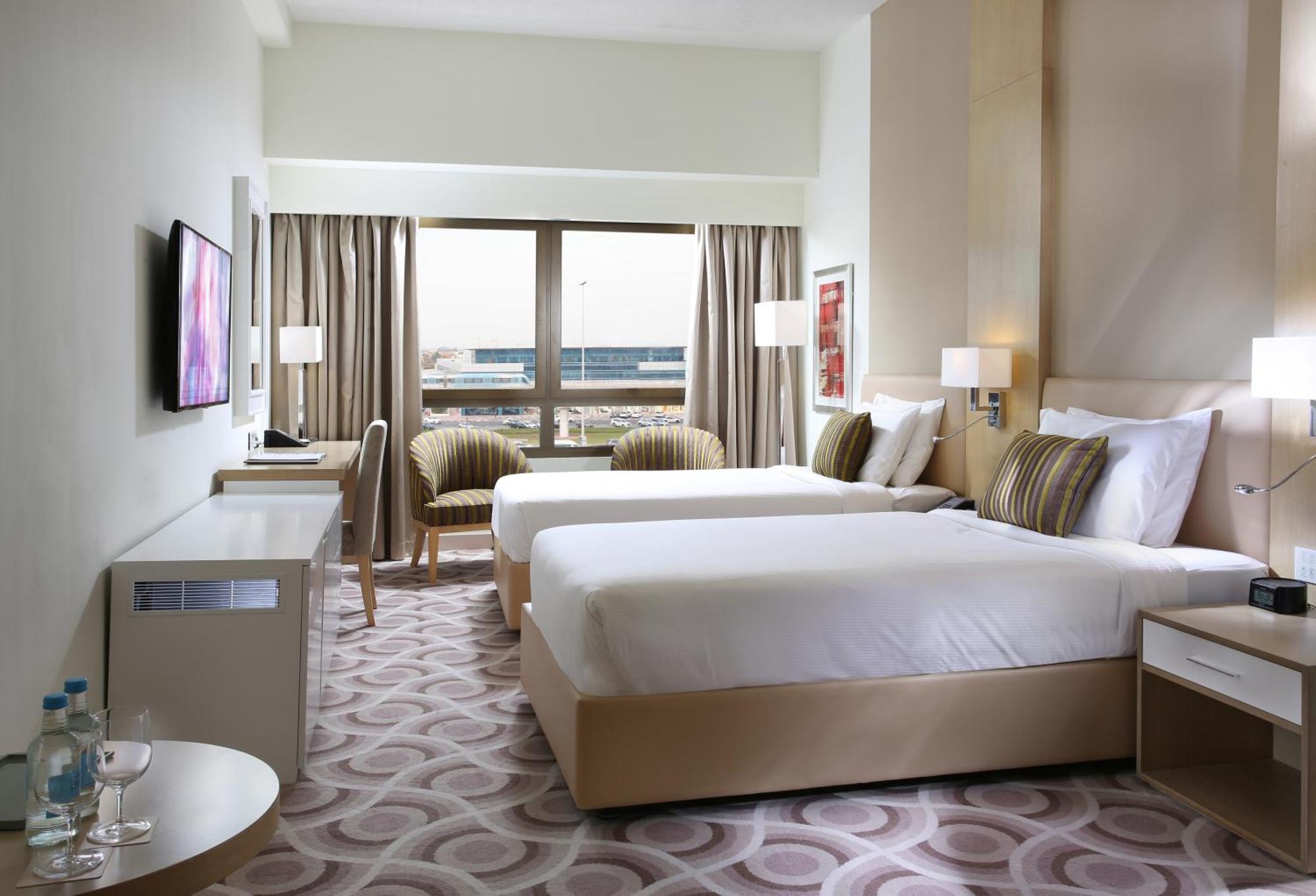 Junior Suite Complimentary Shuttle Bus to Beach & Mall of the Emirates
