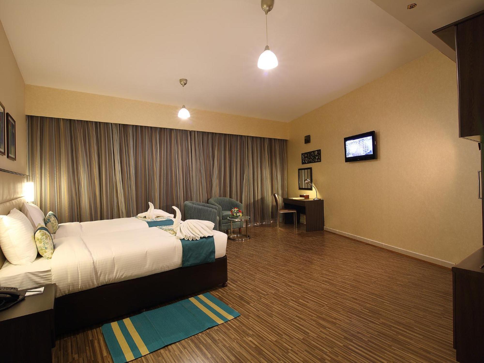 Junior Suite,1435874059:JPEG