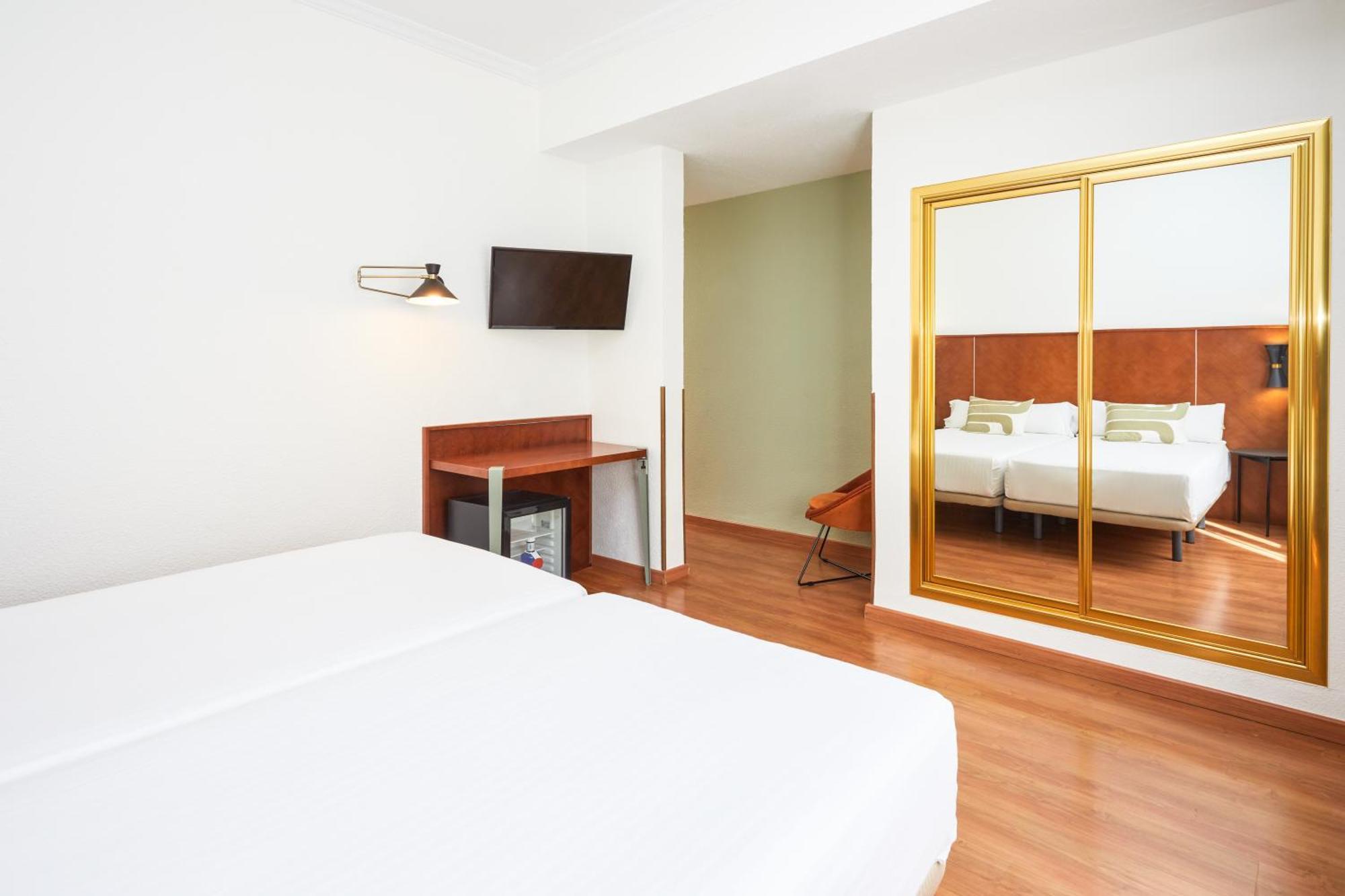 Standard Twin Room,1436367625:JPEG