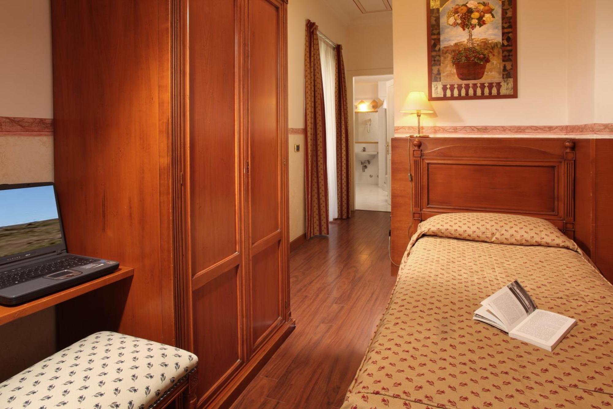 Single Room,1437420304:JPEG