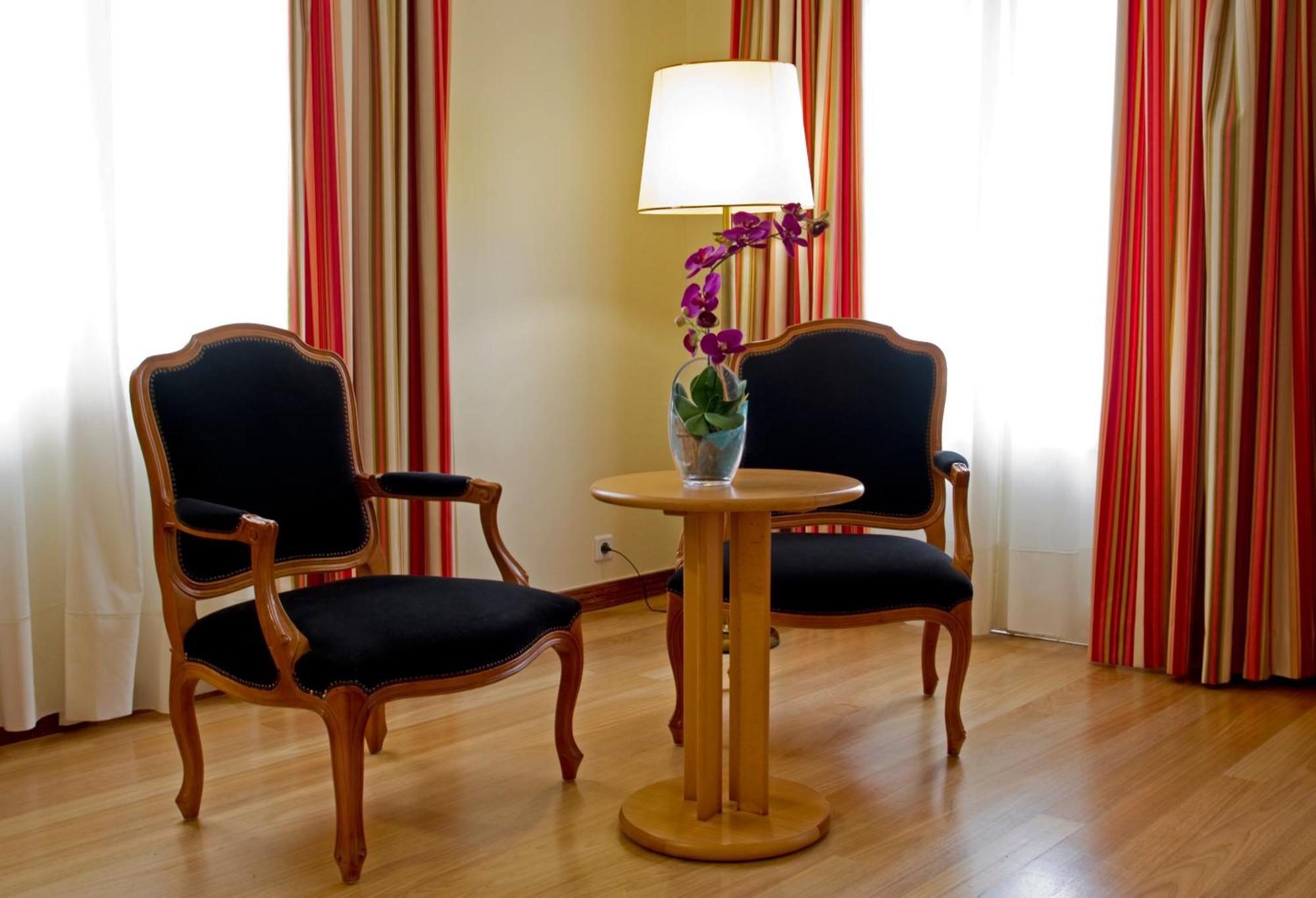 Double or Twin Room Sea View