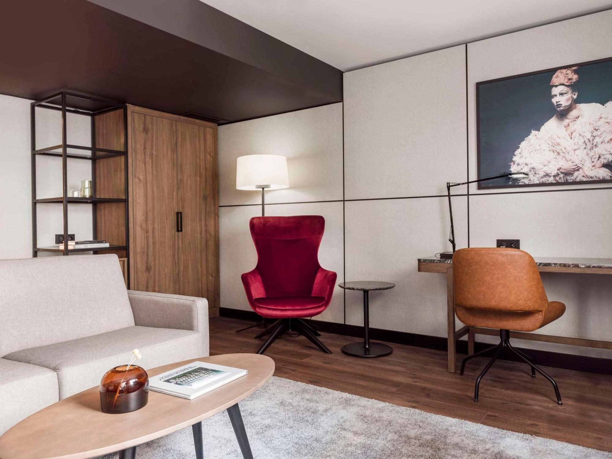 Family Room,1553824222:JPEG