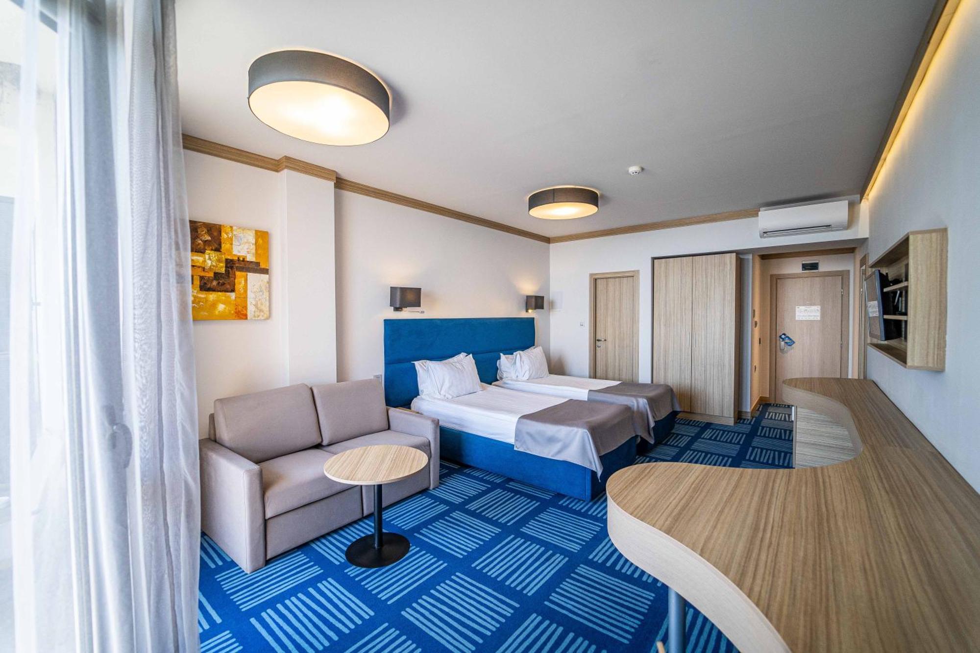 Superior Double or Twin Room (2 Adults),1438203208:JPEG