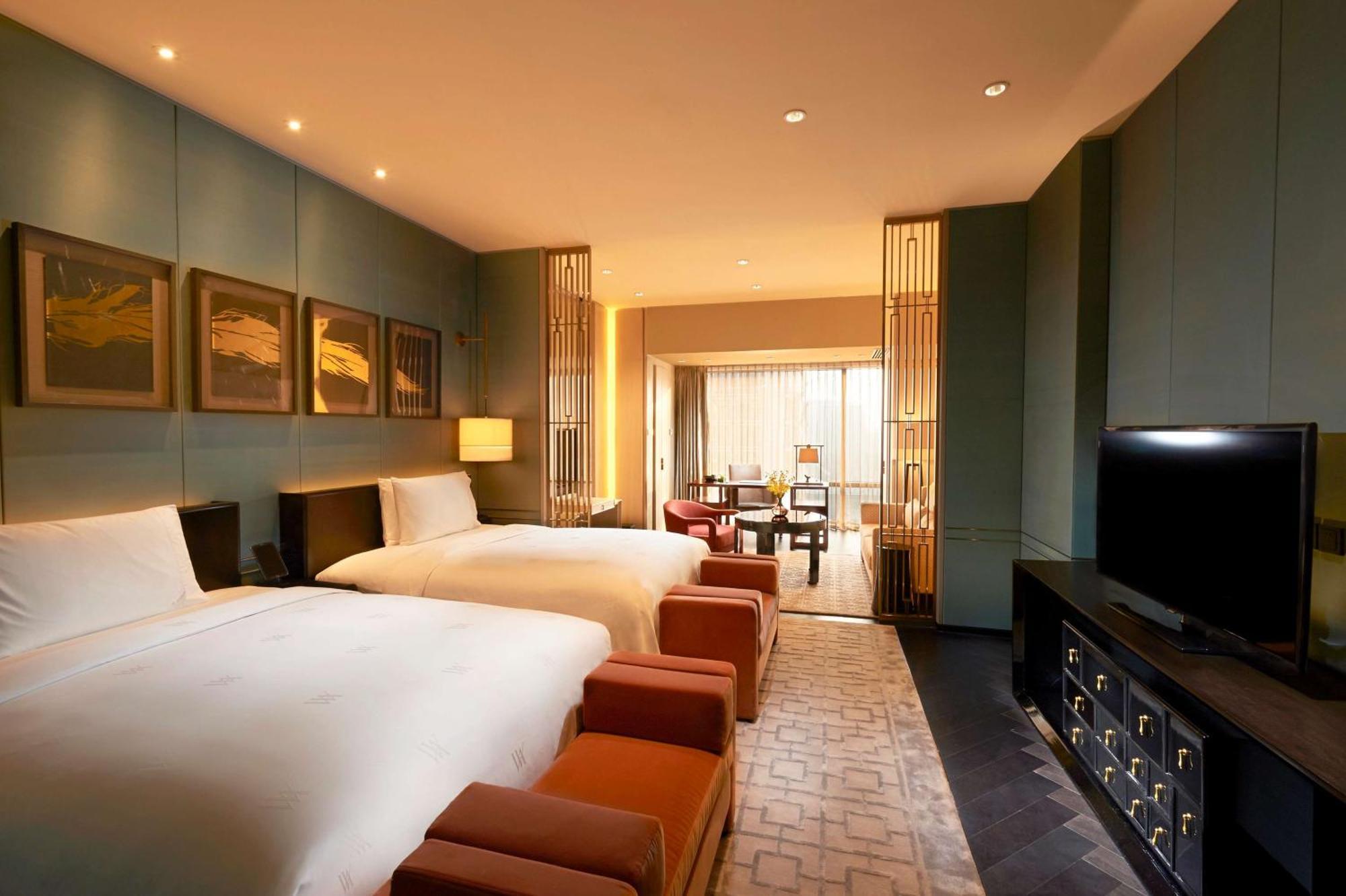 Premier Queen Room Two Queen Beds