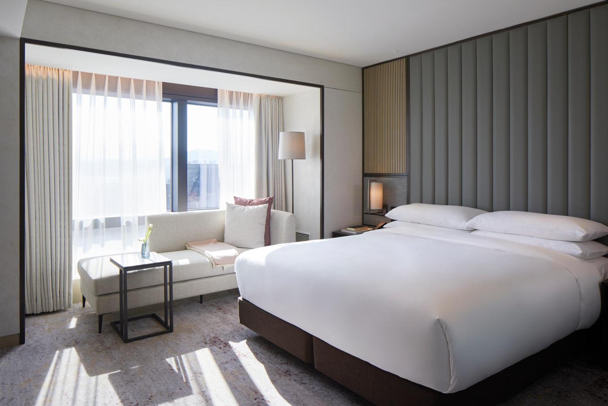 Classic King Room High Floor
