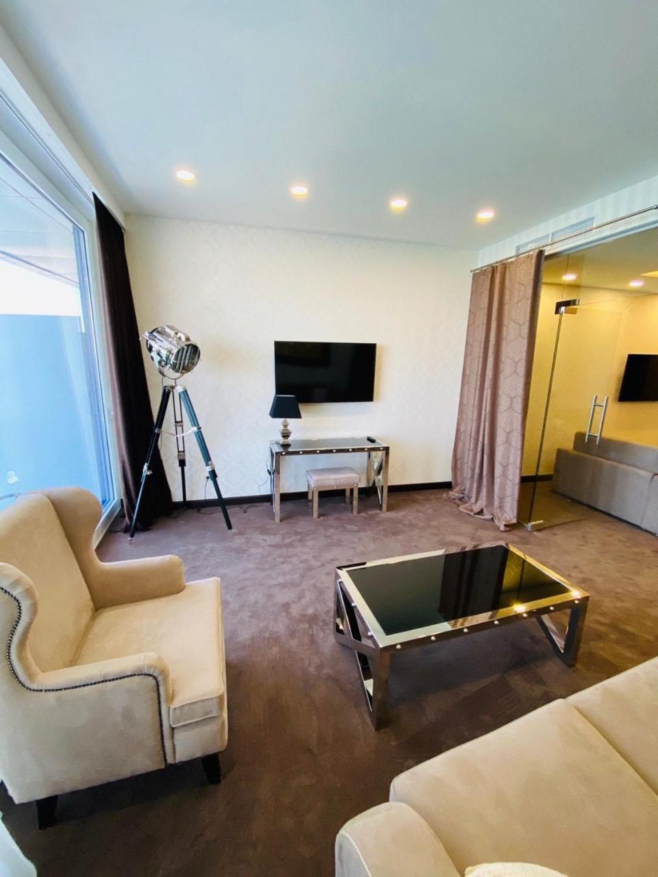 Presidential Suite