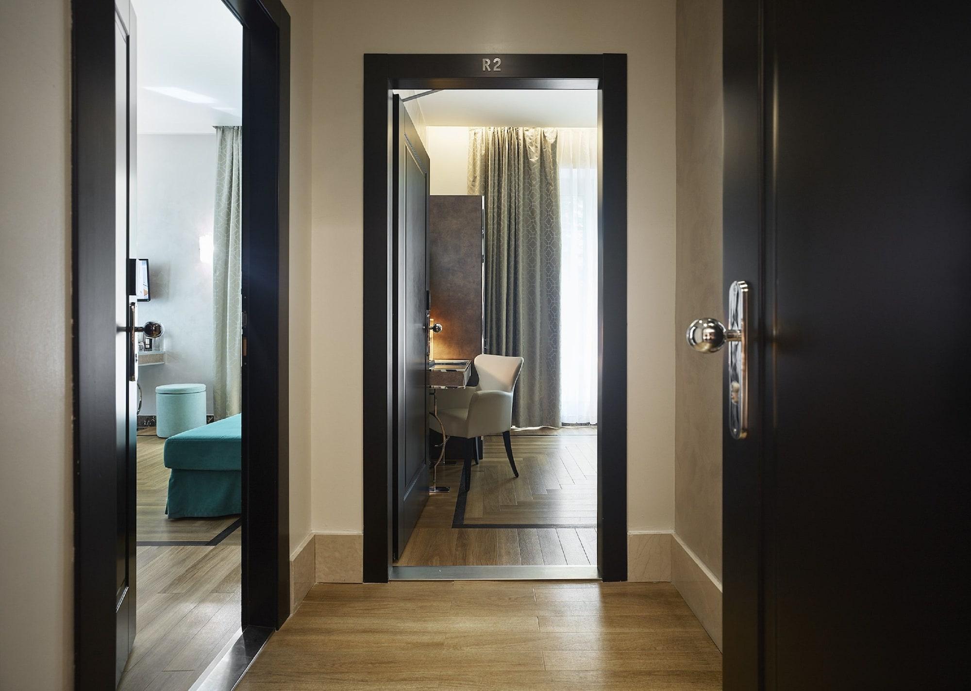 Two Connecting Double Rooms,1446348358:JPEG