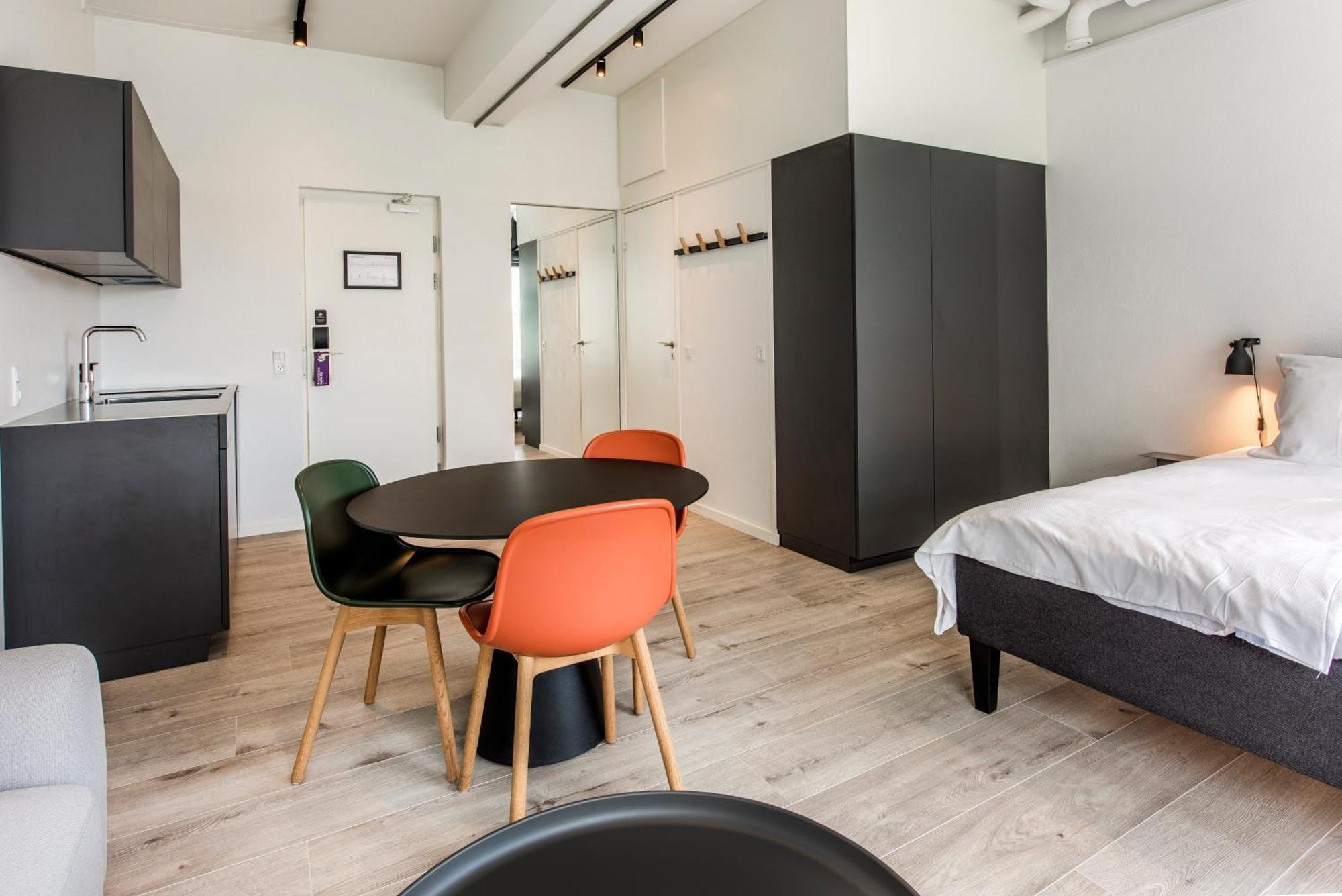 Studio Apartment