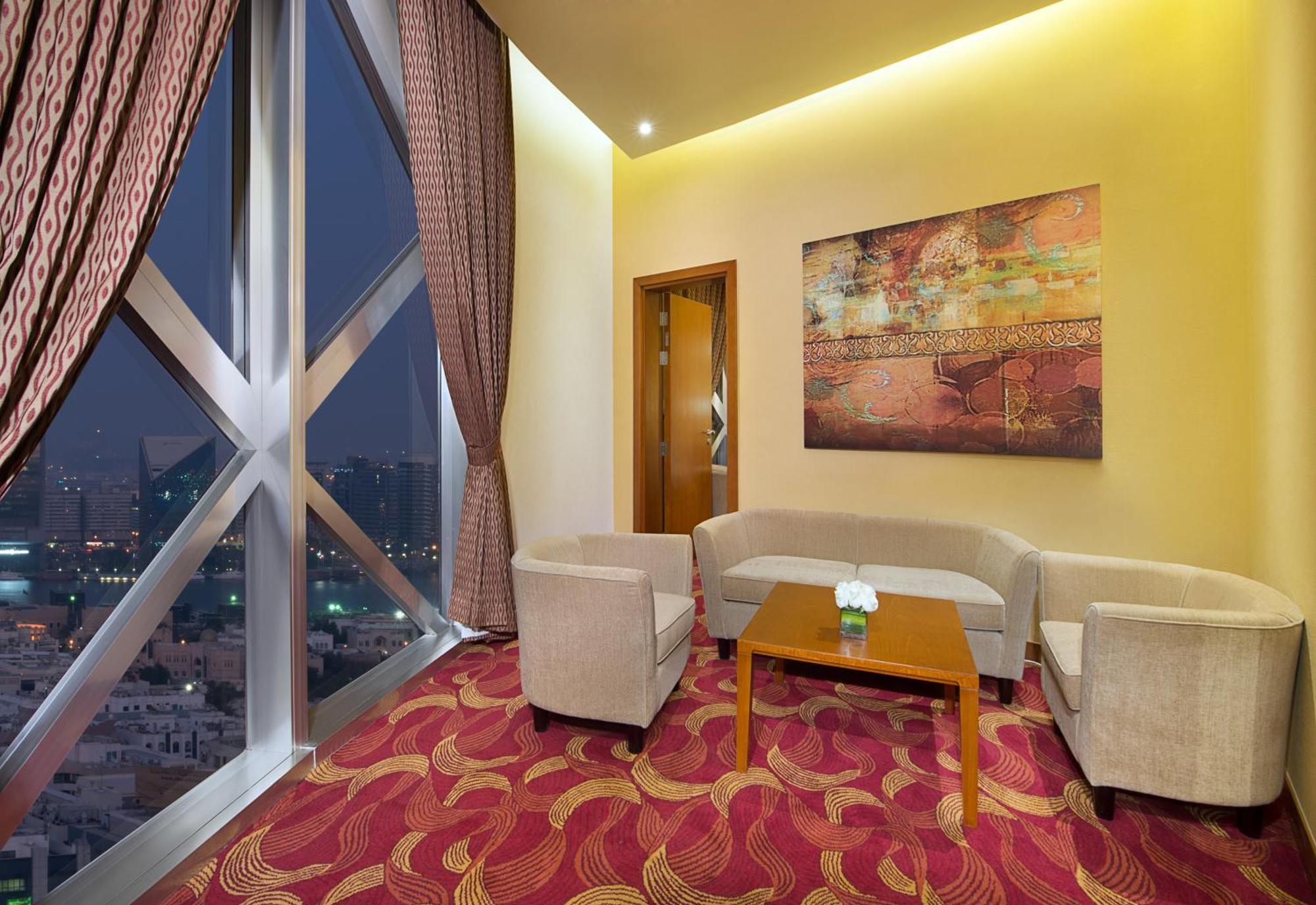Seasons Suite