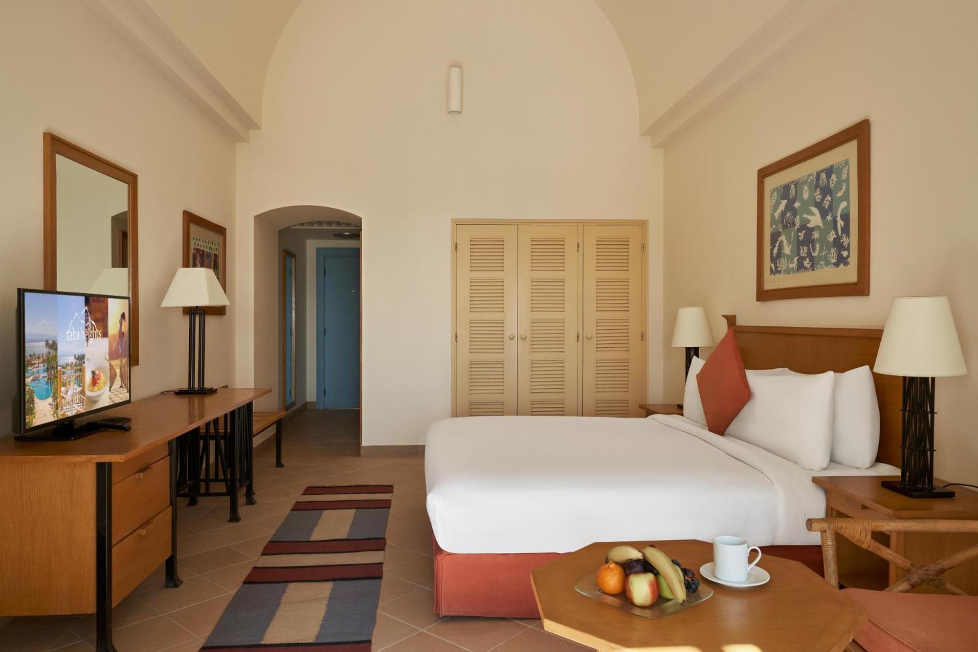 Standard Room Sea View King Bed