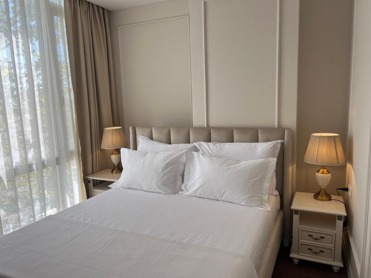 Deluxe Queen Room,1468307186:JPEG