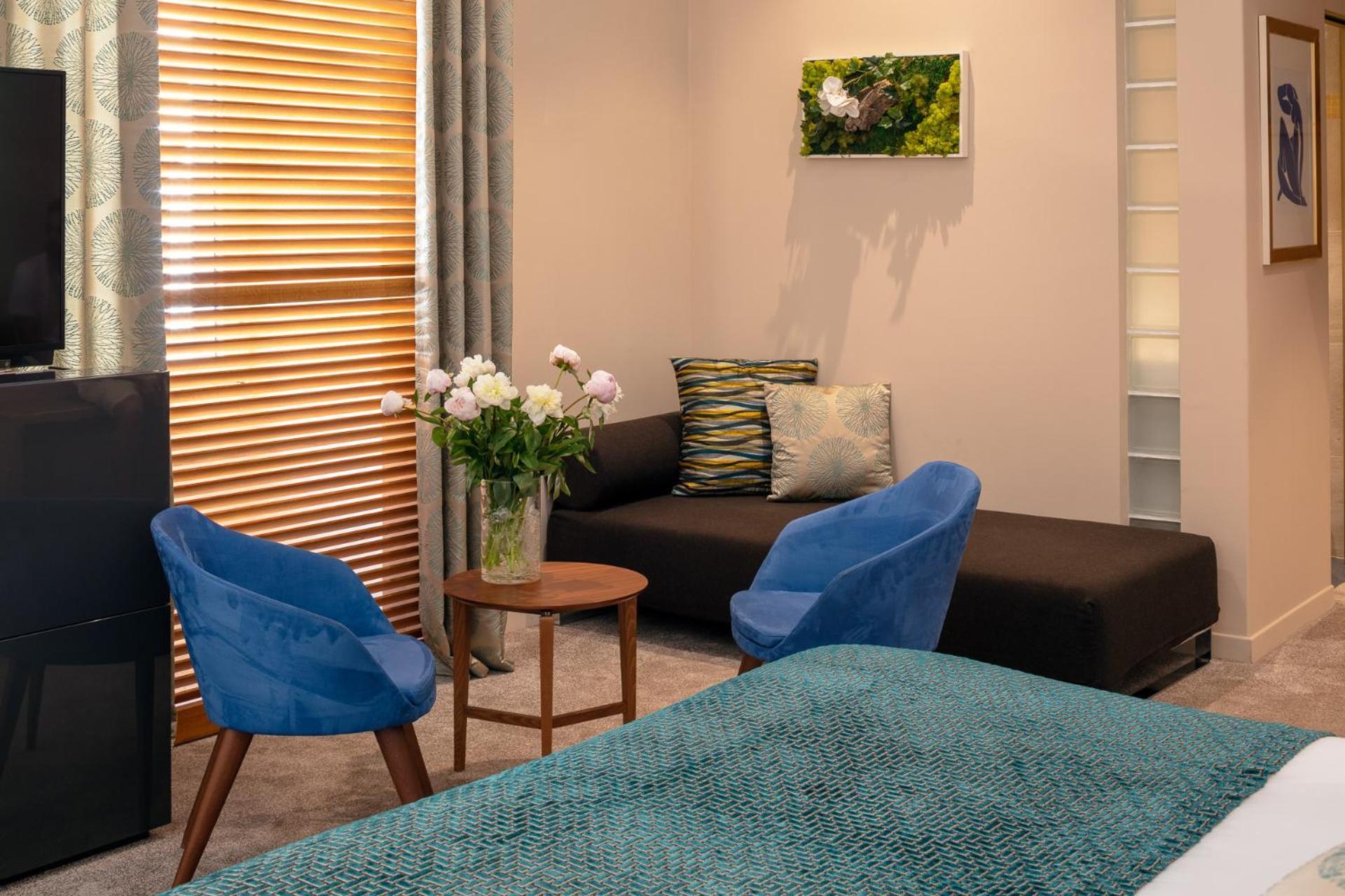 Privilege Comfort Room