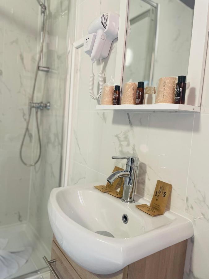 Single Room Shared Toilet