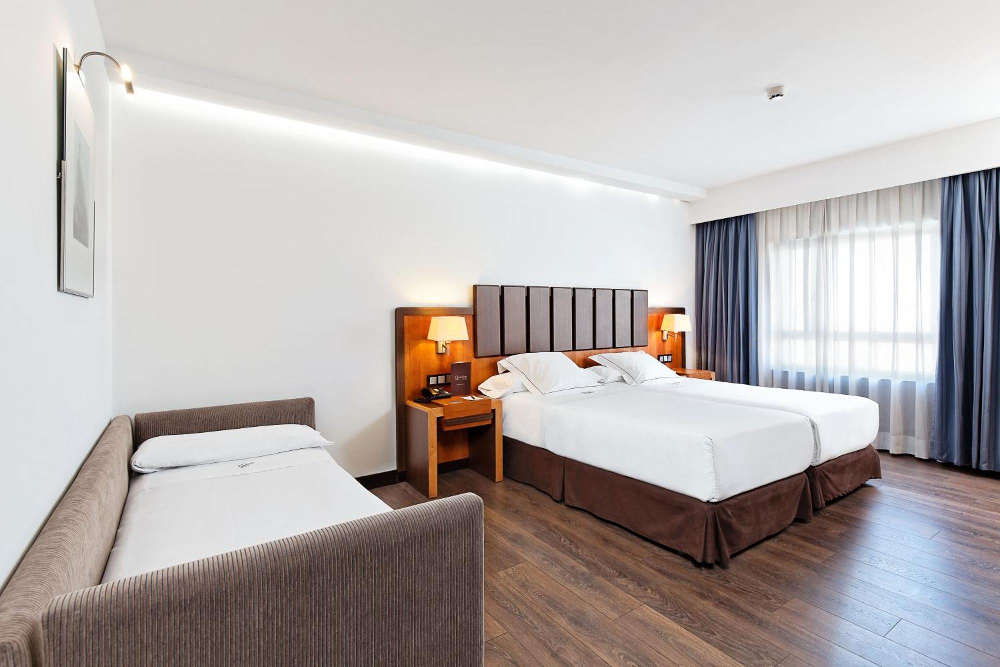 Triple Room (2 Adults + 1 Child),1498493044:JPEG