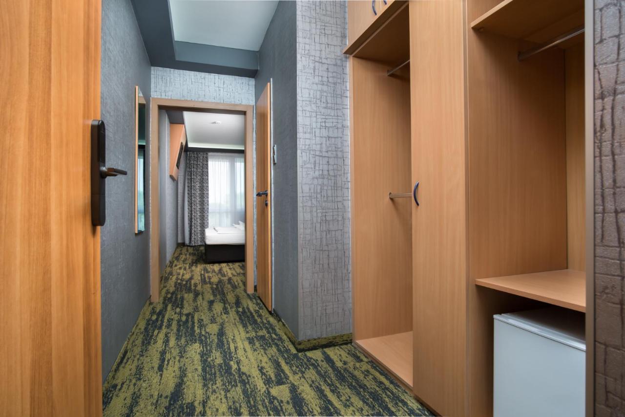Standard Double or Twin Room Garden View
