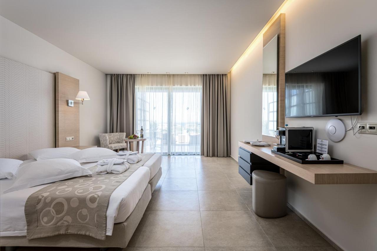 Double Room Sea View Outdoor Jacuzzi 18