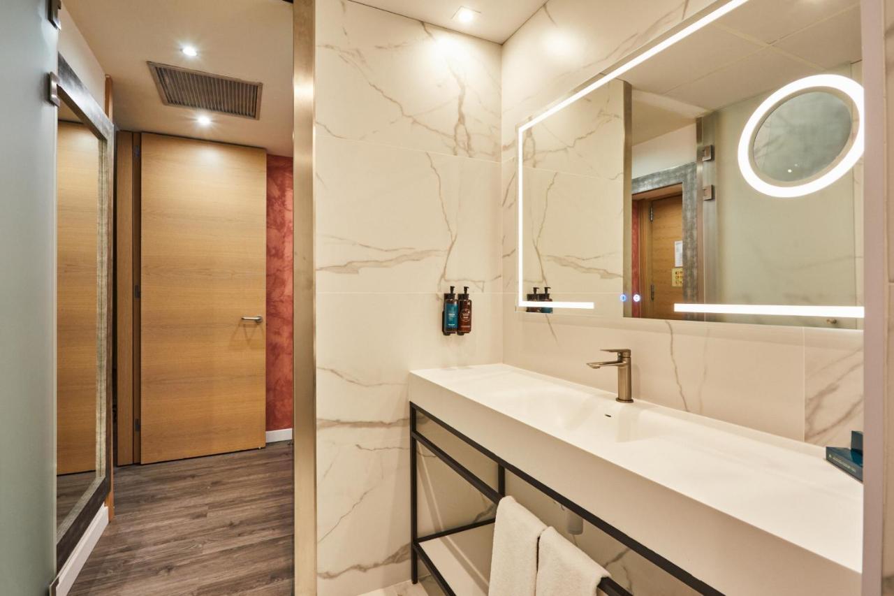 Apartament Prezydencki z wanną z hydromasażem